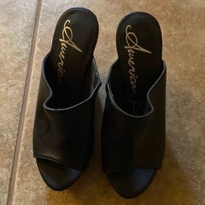 Black wedges size 6 American Rag